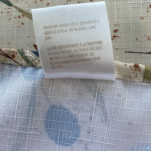 Tablecloth Tuscany style  Easy care Polyester  Fabric size 59x82 oblong - Picture 6 of 9